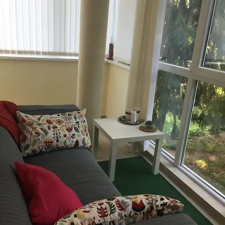 Cozy And Clean In A Shared Privatunterkunft Sofia